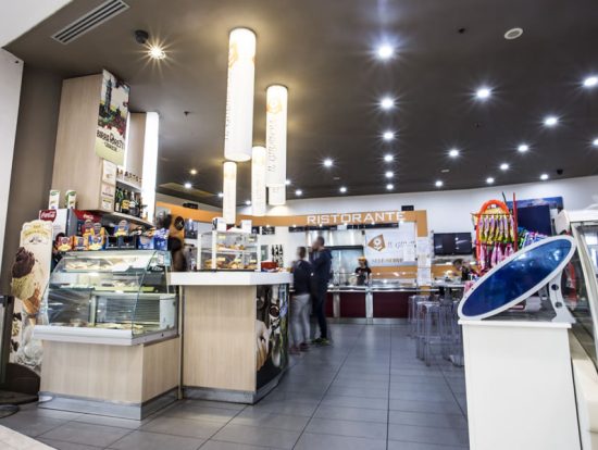 AUCHAN_SALA_1